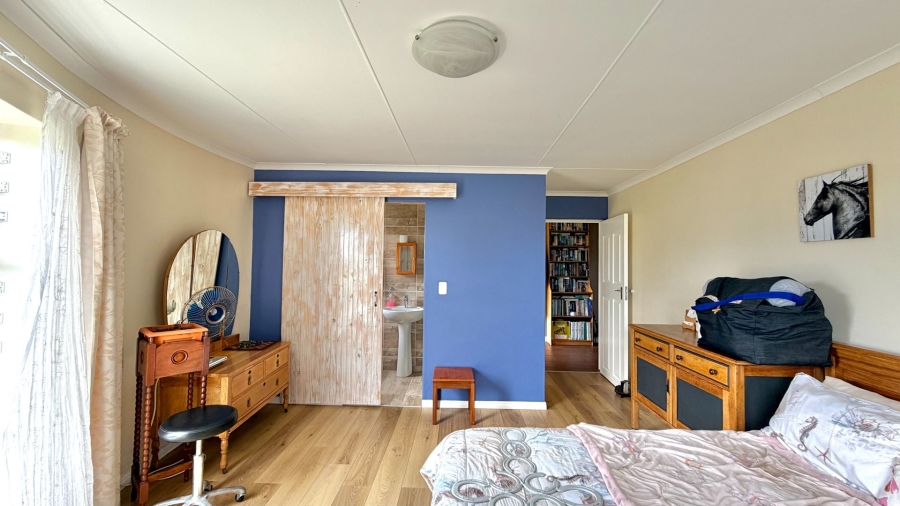 4 Bedroom Property for Sale in Bettys Bay Western Cape